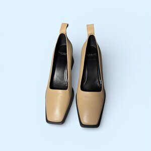 VAGABOND PUMPS
